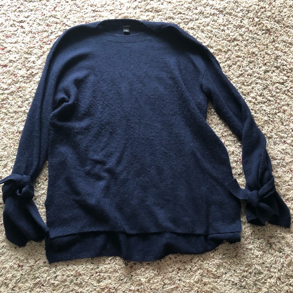 Halogen Tie Bell Sleeve Blouse - Picture 4 of 8